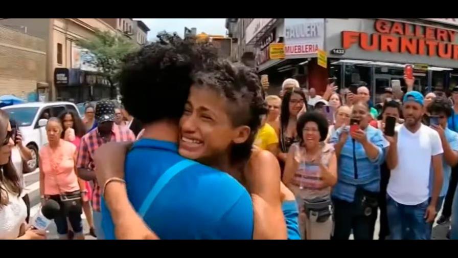 VIDEO | Exmodelo Susy Pérez se niega a recibir ayuda pese a reencontrarse con su hijo