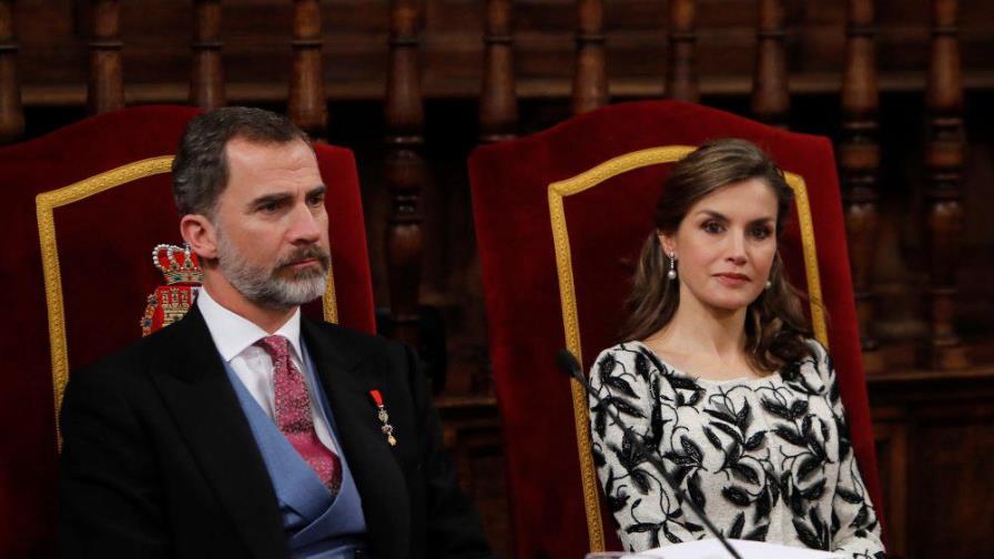 Los reyes de España se someten al test del coronavirus