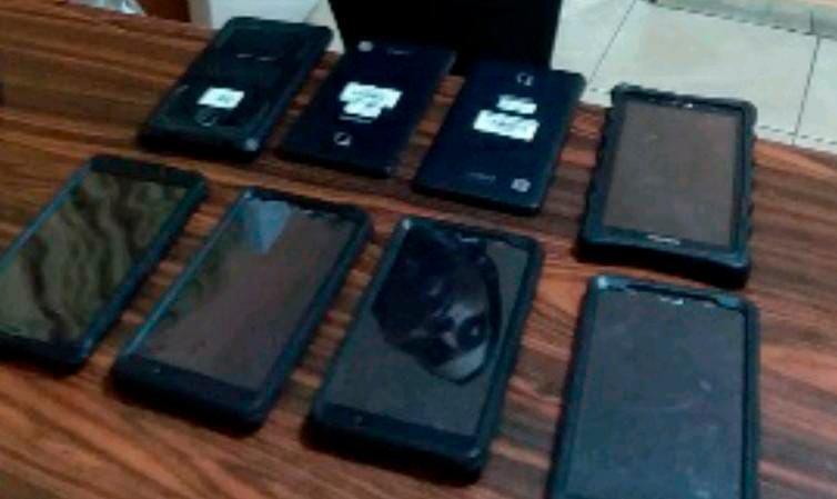 Apresan secretaria de escuela de Puerto Plata por el robo de ocho tabletas 