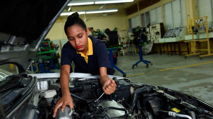Infotep anuncia creación de proyectos por Día Internacional de la Mujer