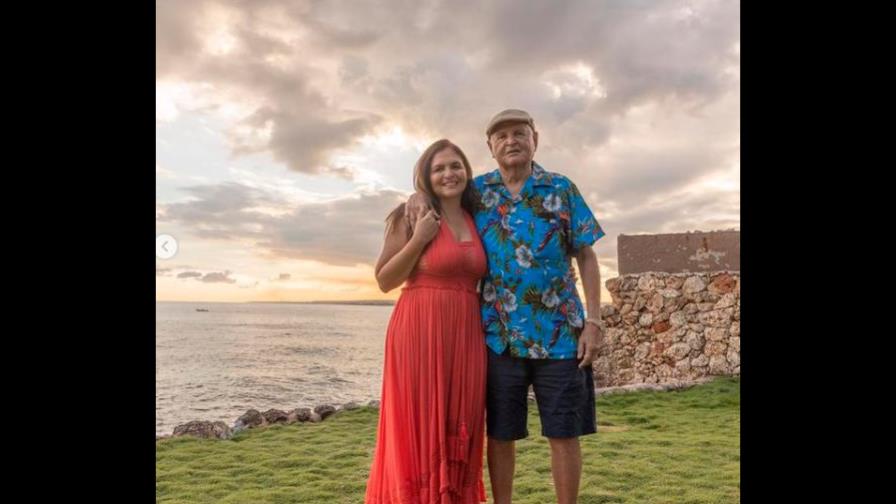 Falleció el padre de la comunicadora Tania Báez Falleció el padre de la comunicadora Tania Báez