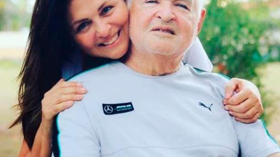 Tania Báez sobre la salud de su padre: “Sus oraciones, buenos deseos y amor están llegando” Tania Báez sobre la salud de su padre: “Sus oraciones, buenos deseos y amor están llegando”