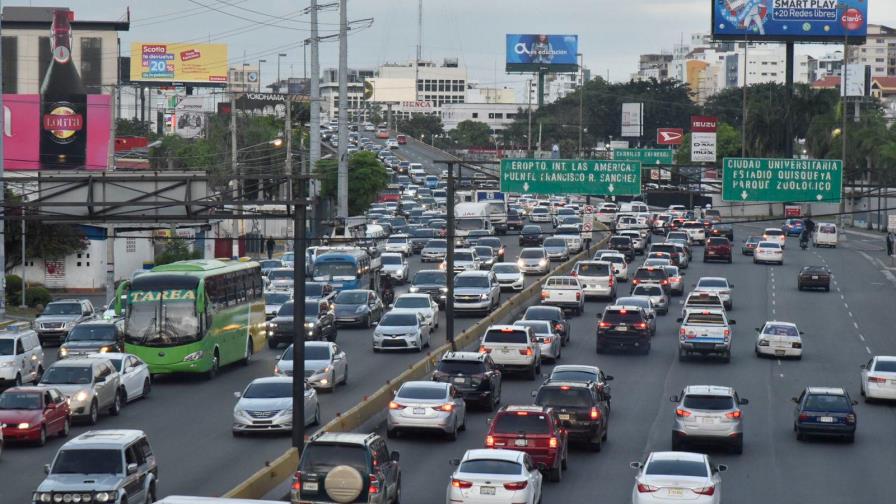 Fuertes taponamientos en SD en un fin de semana con flexibilización del toque de queda Fuertes taponamientos en SD en un fin de semana con flexibilización del toque de queda