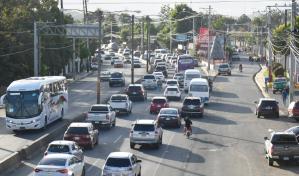 Gran taponamiento en la autopista Duarte con destino al Cibao