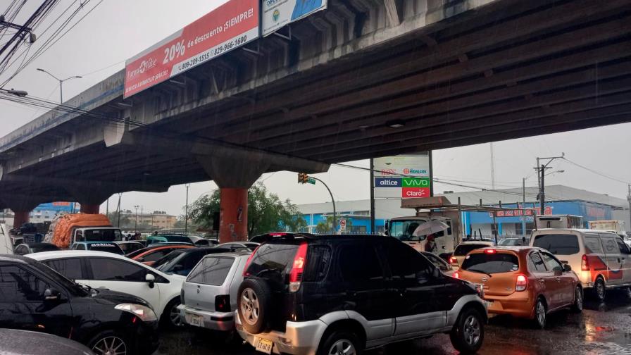 Caos y tapones en la ciudad por el paso de la tormenta Fred Caos y tapones en la ciudad por el paso de la tormenta Fred