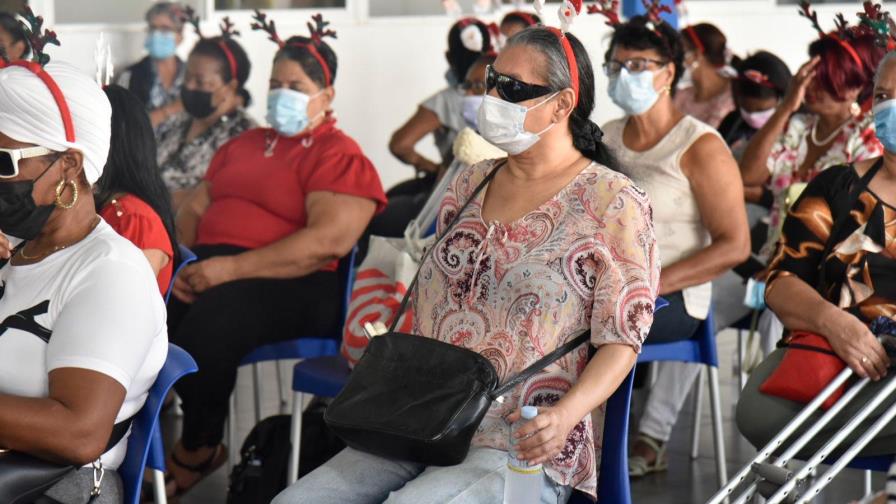 Plan Social inicia distribución de 150,000 tarjetas del Bono de Navidad Plan Social inicia distribución de 150,000 tarjetas del Bono de Navidad