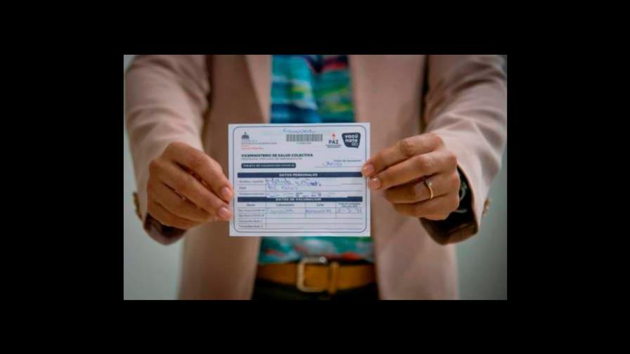 Empleados públicos no vacunados deberán presentar PCR negativa todos los lunes 