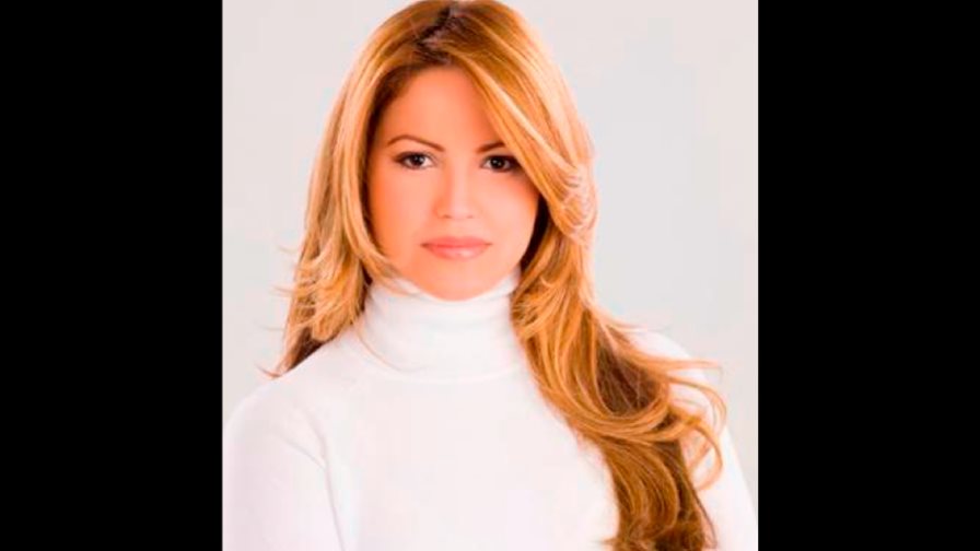 Comunicadora Tatiana Rosario sufre accidente de tránsito en Montecristi