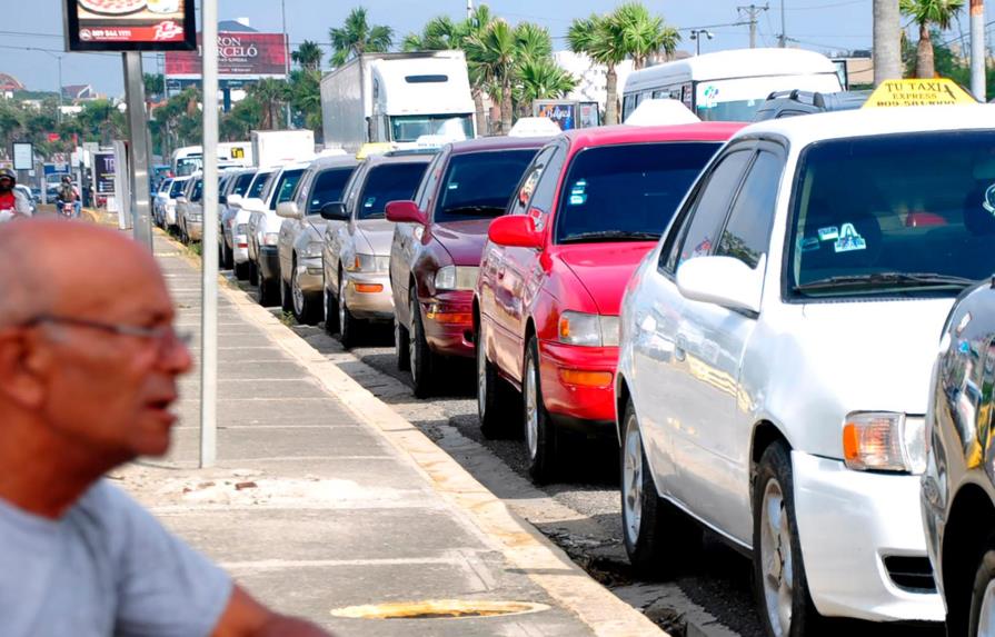 Los taxistas apoyan registro, pero objetan el precio de licencias  