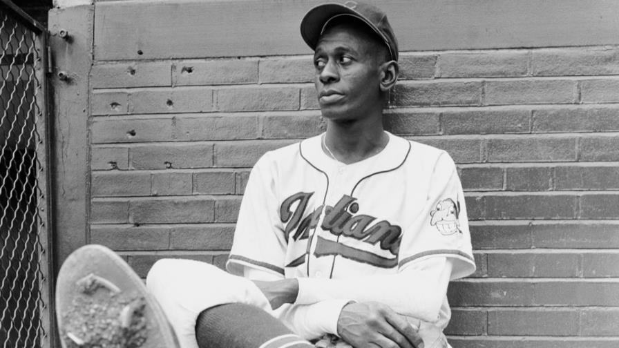 Paige lanzó con 59 años en GL; Olivo debutó con 41 Paige lanzó con 59 años en GL; Olivo debutó con 41