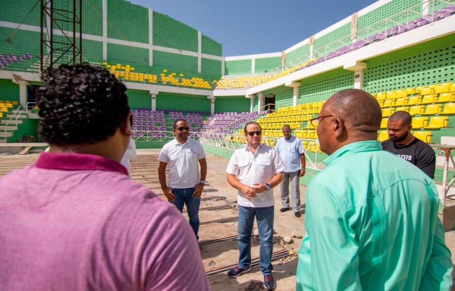 Paliza pide terminar reparación del techado de polideportivo Fabio Rafael González 