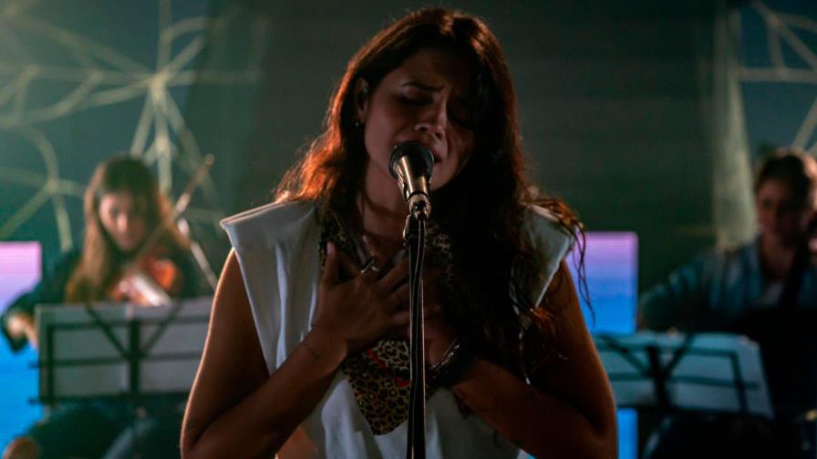 Techy Fatule protagoniza primeros videos de “Sesiones Retajila” Techy Fatule protagoniza primeros videos de “Sesiones Retajila”