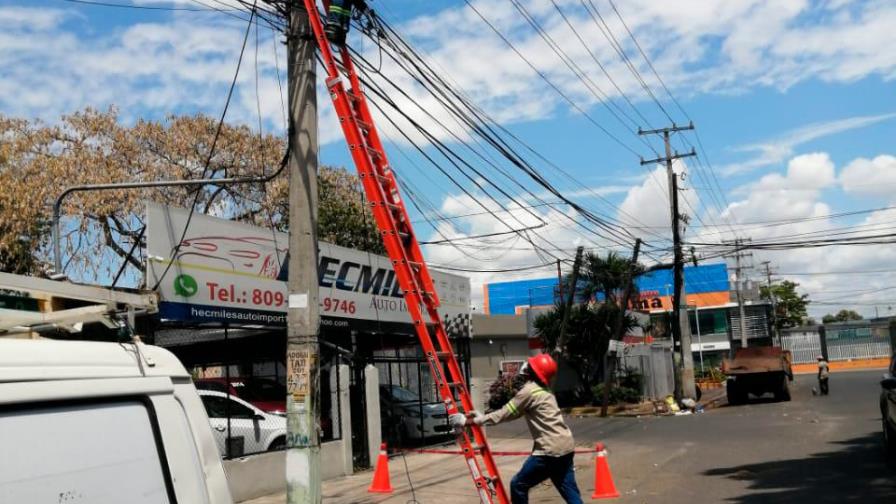 Edeeste exhorta a clientes usar canales virtuales para solicitar servicios y pagar Edeeste exhorta a clientes usar canales virtuales para solicitar servicios y pagar