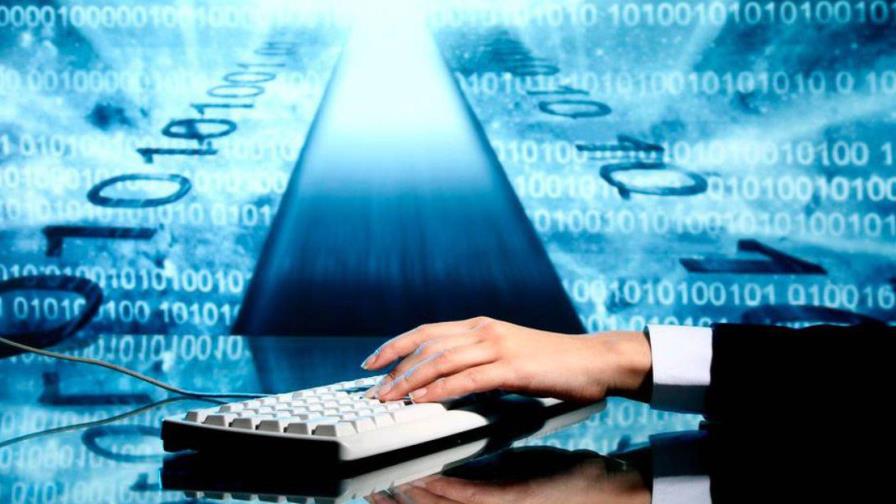 Gobierno dominicano plantea cobrar impuestos por servicios digitales