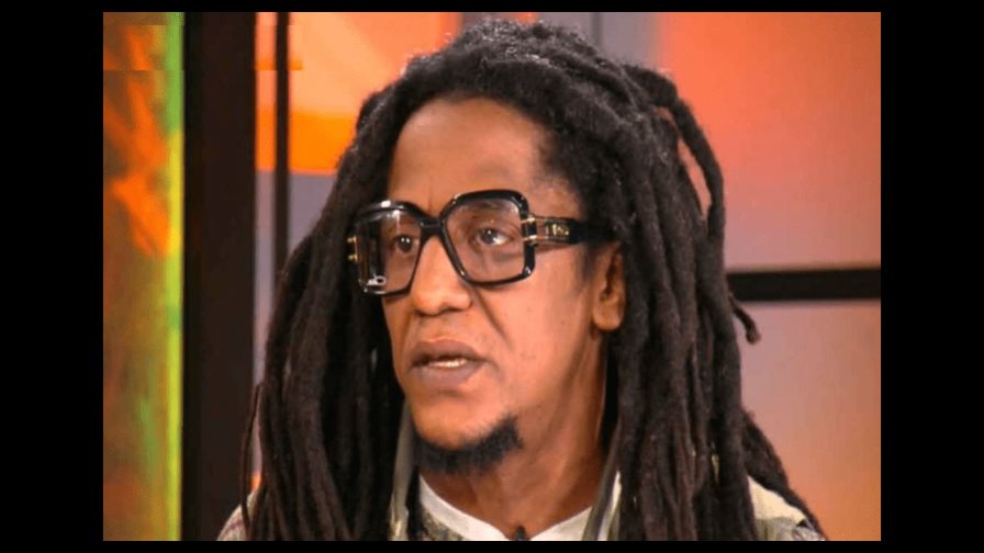 Emiten orden de alejamiento contra Tego Calderón por amenazar a expareja Emiten orden de alejamiento contra Tego Calderón por amenazar a expareja