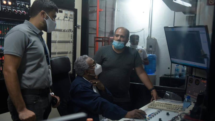 Hay dificultad para rescatar a 16 ocupantes del teleférico de Puerto Plata por ubicación