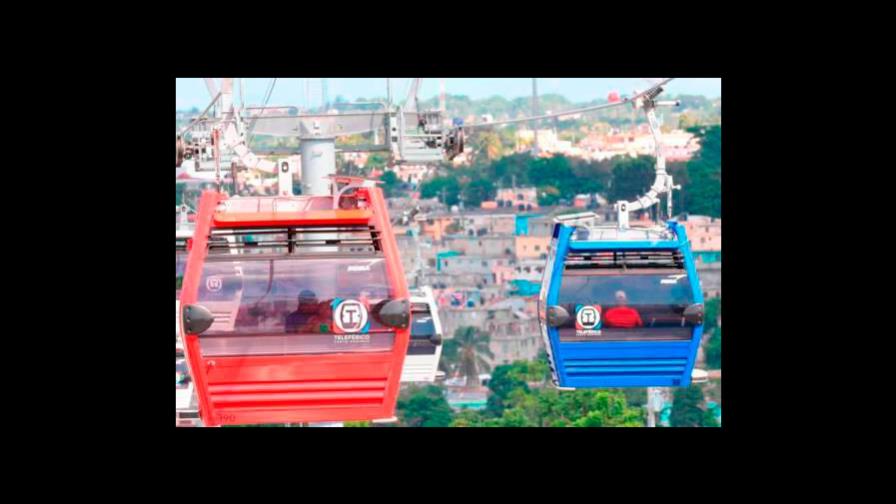 Falla en el Teleférico trastorna día a usuarios Falla en el Teleférico trastorna día a usuarios