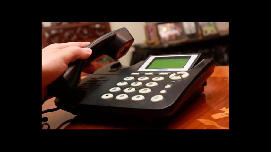 Los dominicanos le cuelgan la llamada a la telefonía tradicional fija Los dominicanos le cuelgan la llamada a la telefonía tradicional fija