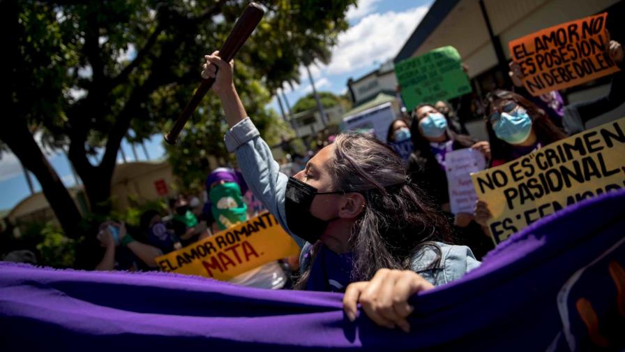 Las mujeres en América se levantan para reclamar sus derechos pese al COVID-19