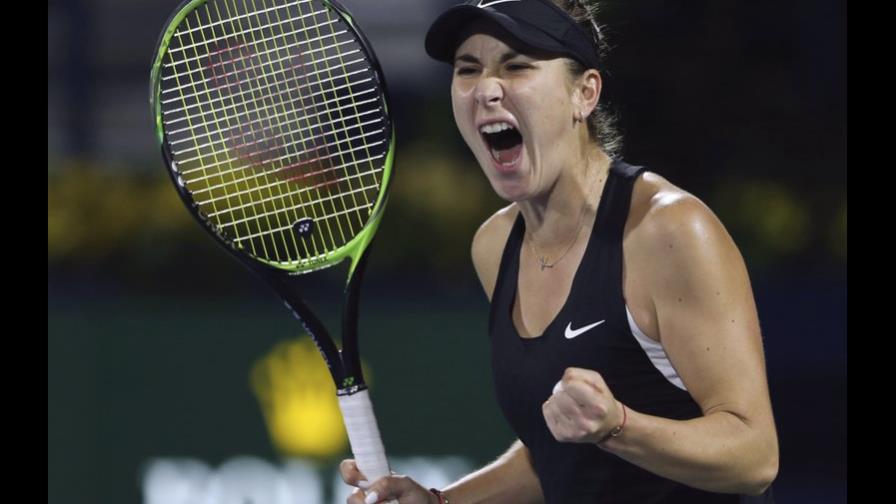 Belinda Bencic sorprende a Simona Halep en Dubái para pasar a semis