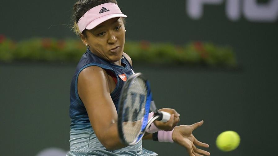 Naomi Osaka debuta con victoria en la tierra batida de Stuttgart 