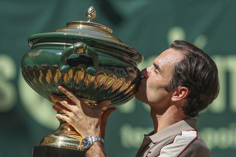 Roger Federer conquista su 10mo título torneo de Halle
