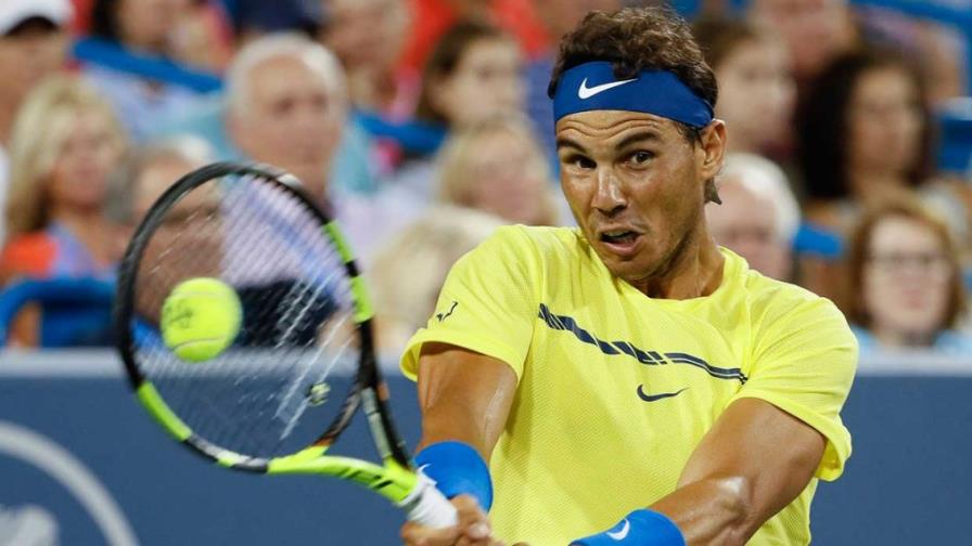 Rafael Nadal y Roger Federer sonríen en Australia Rafael Nadal y Roger Federer sonríen en Australia