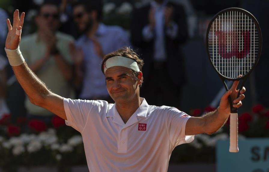 Roger Federer alcanza las 1,200 victorias con remontada en Madrid