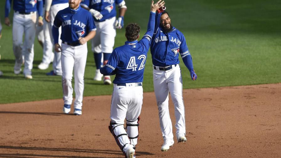 Hernández decide por los Azulejos en victoria 6-5 sobre Orioles