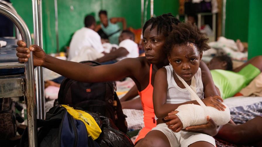 Secuestran a dos médicos en Haití, uno es de los pocos cirujanos ortopédicos que tiene ese país