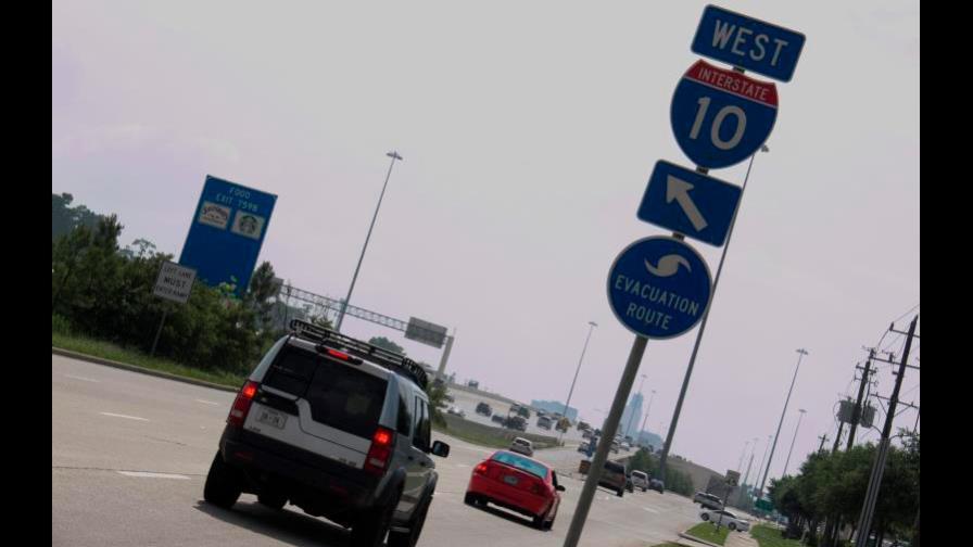 La tormenta Beta se acerca a Texas (EE.UU.) y el huracán Teddy a Bermudas
