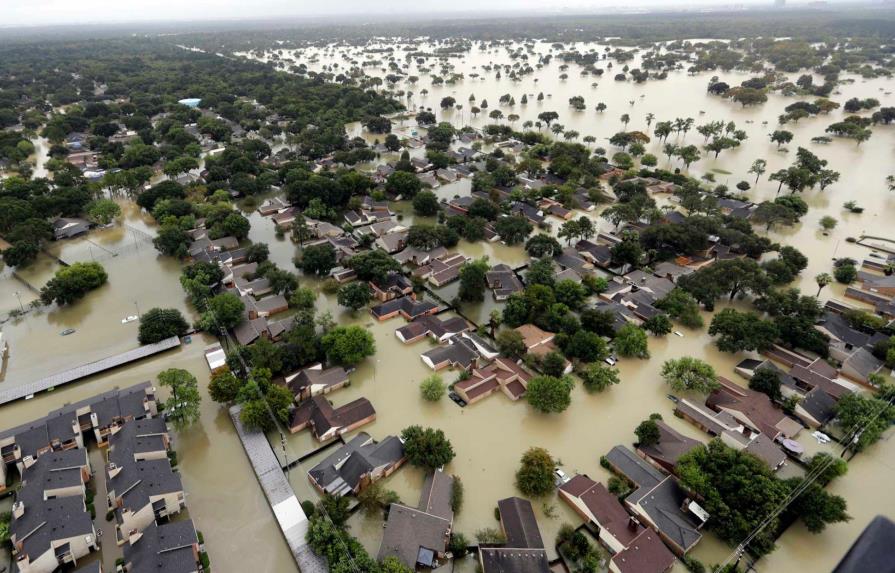 Informe: “Clima cambiante” intensifica los desastres en Texas