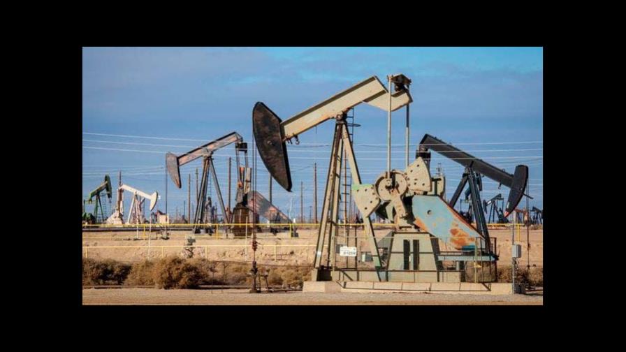 El petróleo de Texas abre a la baja y el barril se vende a 39.90 dólares