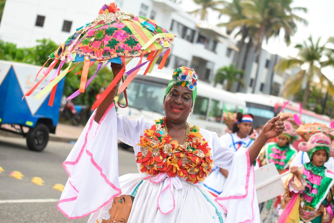 Carnaval de Puerto Plata 2020, dedicado a la folclorista y educadora Vilma Ricardo Santos (Tía Vilma).