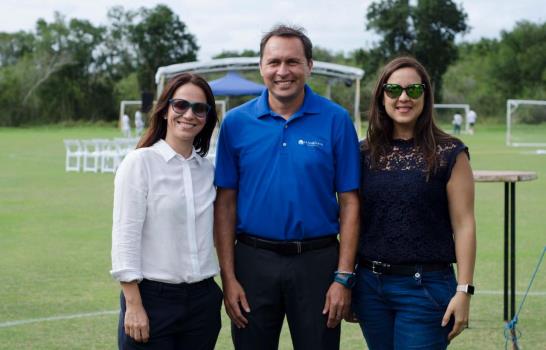 Emilio Butragueño inaugura escuela de fútbol de la Fundación Real Madrid Emilio Butragueño inaugura escuela de fútbol de la Fundación Real Madrid