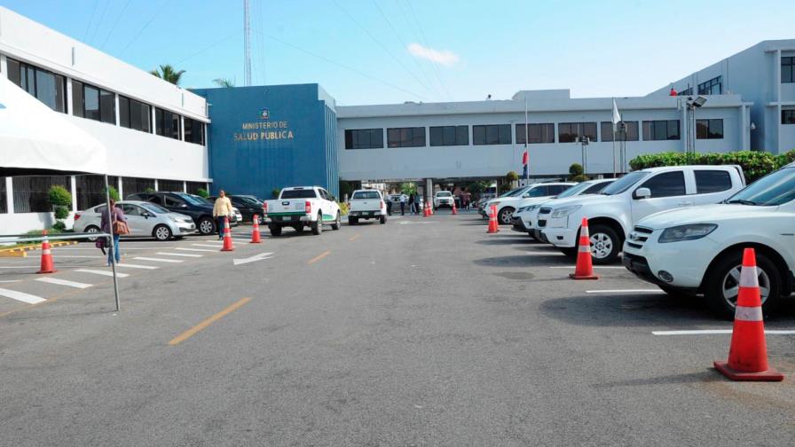 Un fiscal con influenza AH1N1 está en cuidados intensivos en una clínica en el país