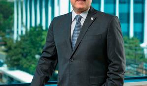 APAP reconstruye acera adaptada para personas ciegas