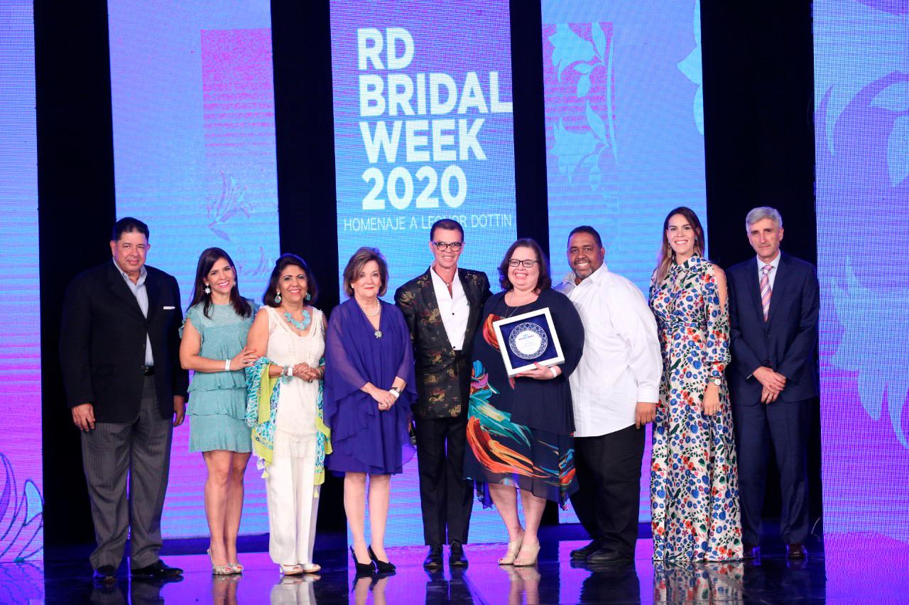 Héctor Báez, Erika Suárez, Lilin De Suárez y Graciella Lluberes de Cabral, Sócrates McKinney, Leonor Dottin, Richard Buret, Paola Vargas y Ventura Serra.