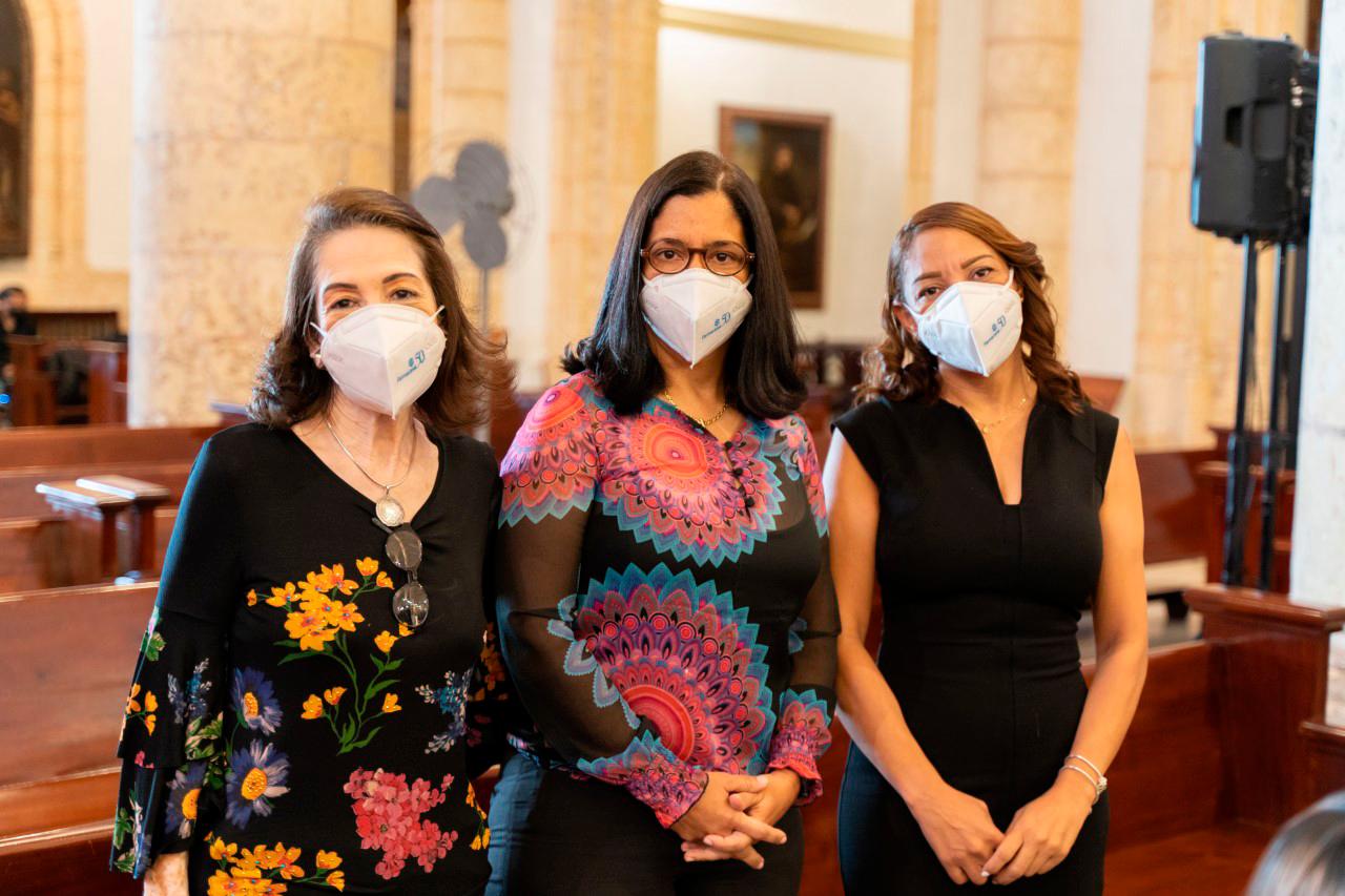 Maritza de Moya, Marlene Ramos y Cleurys Rodríguez.