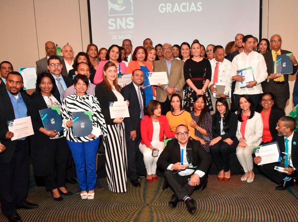 Parte de los directores de hospitales que redujeron las muertes maternas en el 2019
