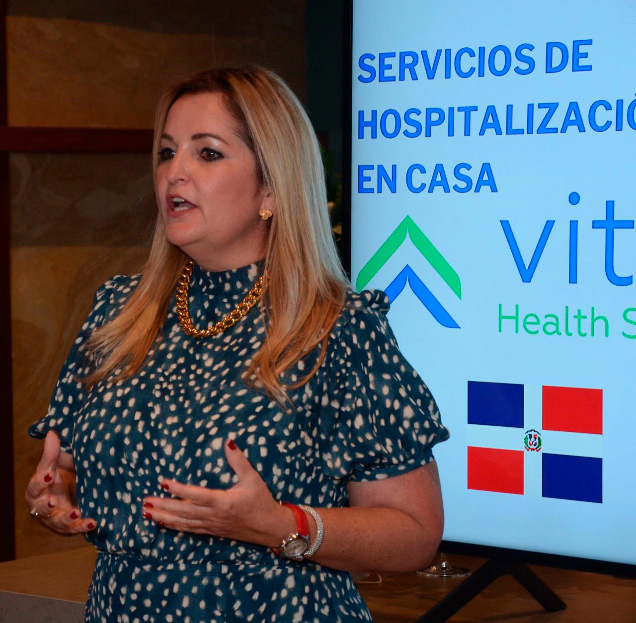 Pamela Álvarez, gerente comercial. 