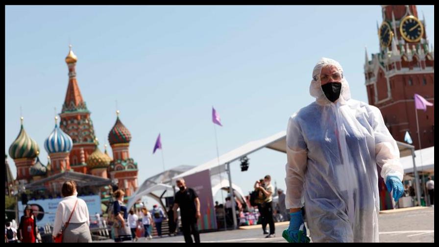 Rusia registra más de 1.200 muertes de covid por quinto día consecutivo