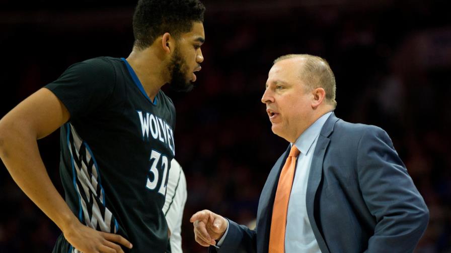 Los Timberwolves de Towns despiden al entrenador Thibodeau