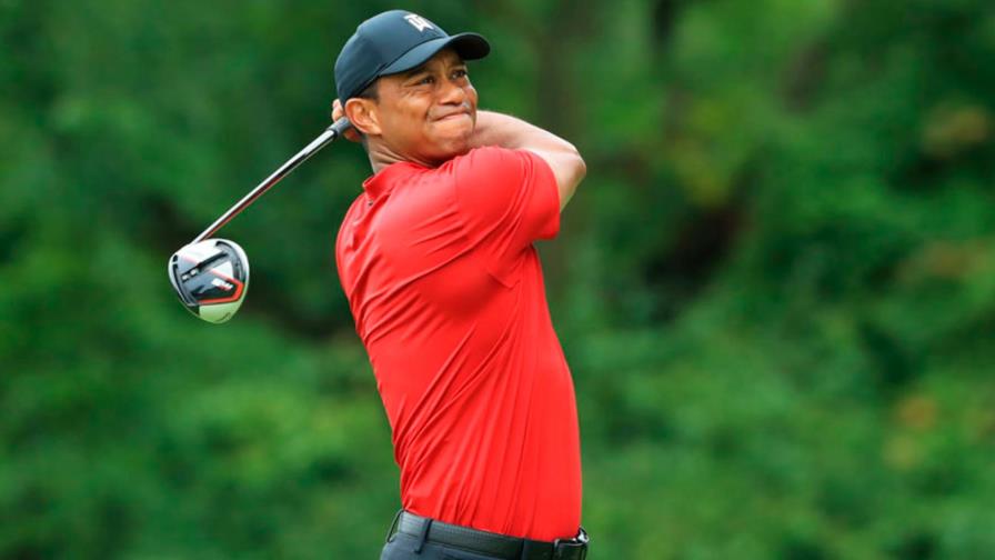 Tiger Woods se sometió a quinta operación en la espalda
Al golfista de 45 años se le extrajo fragmentos de disco