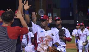 Los Tigres logran primera victoria en el béisbol de Venezuela
