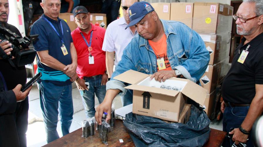 Ya están en almacén de la JCE los 108 mil frascos de tinta indeleble para elecciones 2020