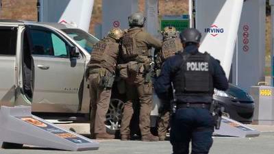 Hombre mata a 10 personas a tiros en Canadá