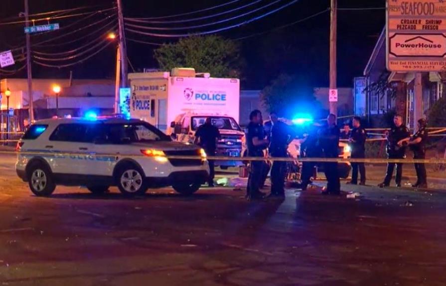 Dos muertos, 7 heridos en un tiroteo en Carolina del Norte