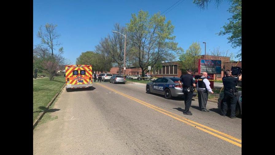 Tiroteo en escuela de Tennessee deja varias víctimas