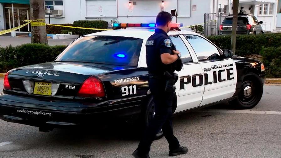 Tres muertos después de un tiroteo en una casa en Miami Tres muertos después de un tiroteo en una casa en Miami